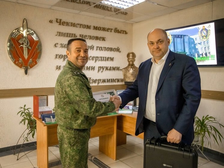Врио главы Курской области Смирнов передал пограничникам дополнительное оборудование