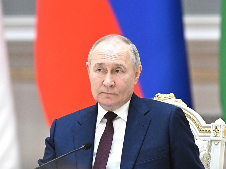 Зеленский: Путин поаплодирует стоя, если Байден не приедет на саммит по Украине