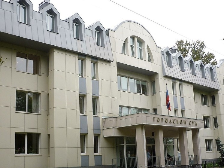 В Гатчинском суде рассмотрят дело о взятке бывшему сотруднику правоохранительных органов