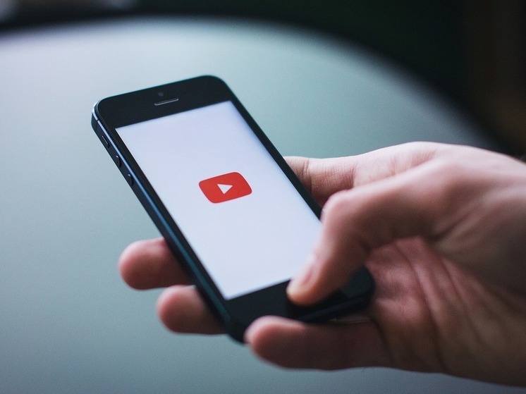 В правительстве РФ заявили об отсутствии решений о блокировке YouTube
