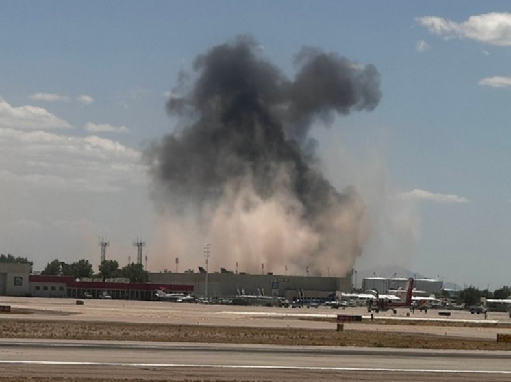 ABC News: в США разбился военный самолет