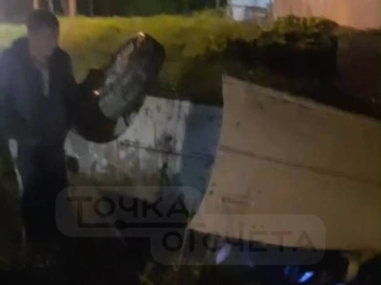 Стали известны подробности ДТП с перевернутым авто на Холмском шоссе