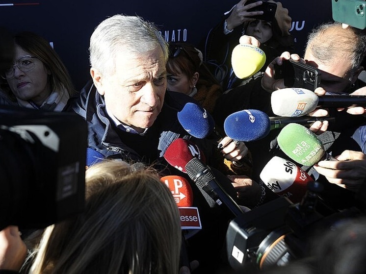 Вице-премьер Италии Таяни высказался против предложения разрешить ВСУ бить по России