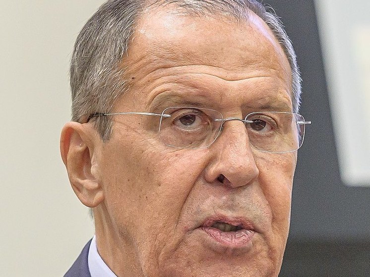 Лавров: прекращение поставок Западом оружия ускорило бы политическое урегулирование украинского кризиса