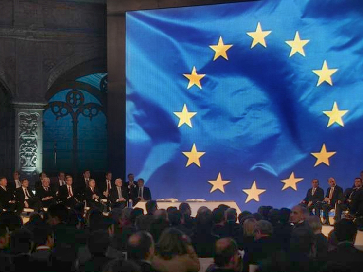Ультраправые и ультралевые в ЕС получают огромные «донаты»