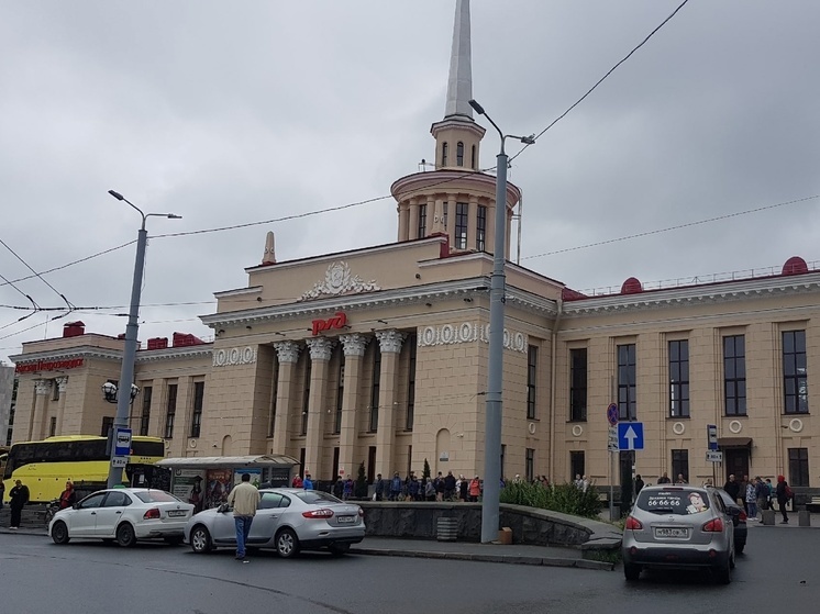 Транспортная прокуратура нашла нарушения на ЖД вокзале Петрозаводска