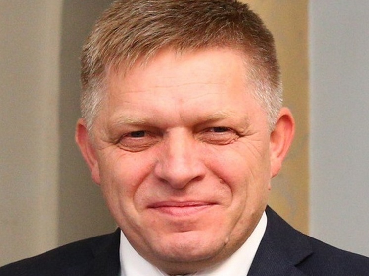 Премьера Словакии Фицо перевезли в столичную больницу