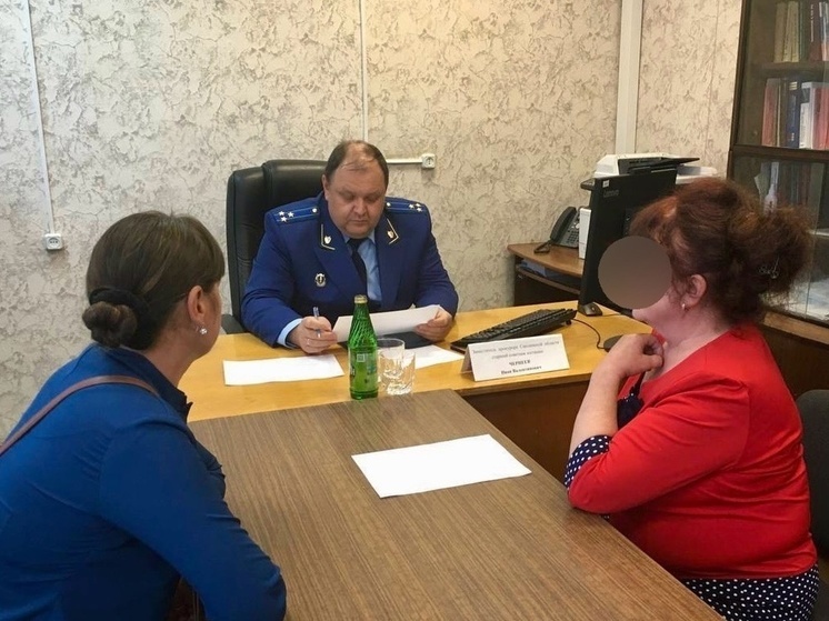 Заместитель прокурора Смоленской области провел личный прием жителей Монастырщинского района
