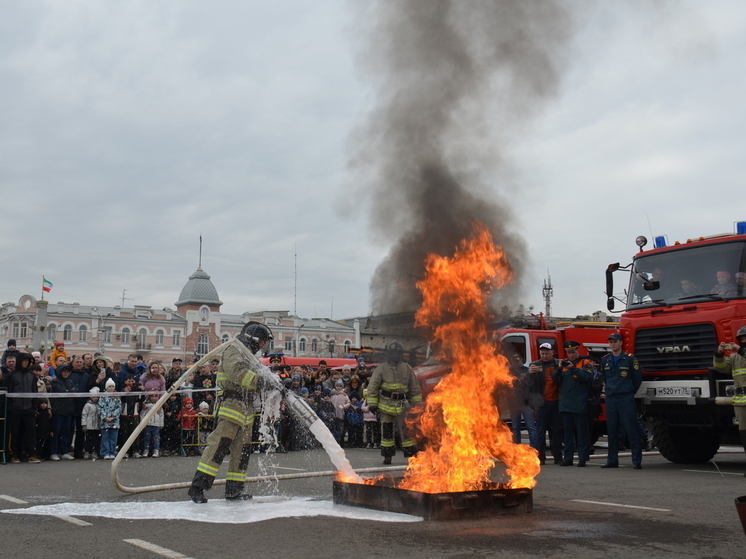 Огненное шоу устроят пожарные в День защиты детей в центре Читы