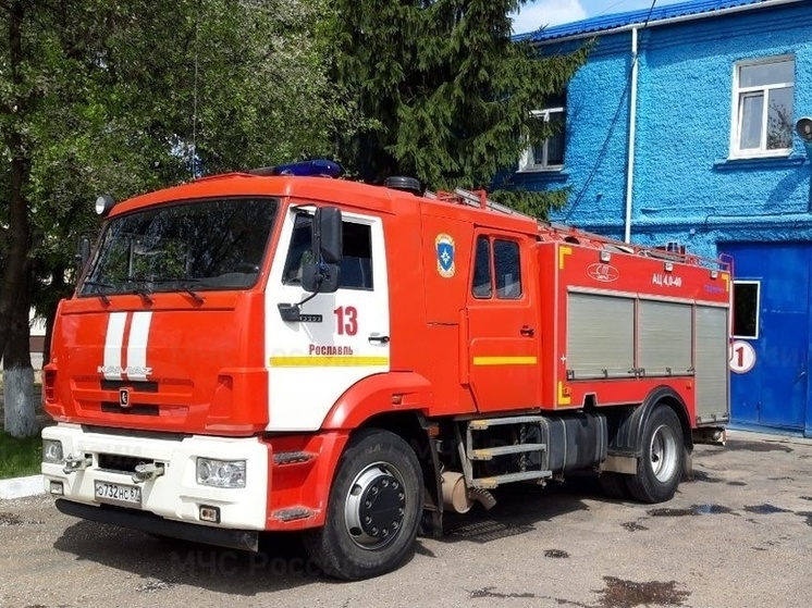 В Рославльском районе пожар уничтожил частный жилой дом