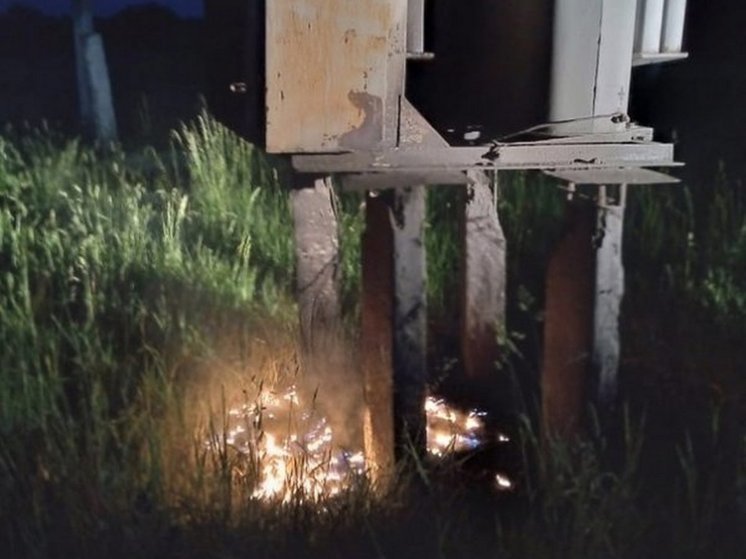 В Курской области загорелся трансформатор