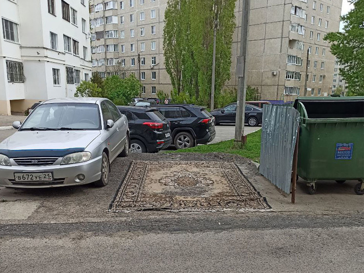 В Роскачестве напомнили о штрафах за незаконный захват парковочных мест во дворе