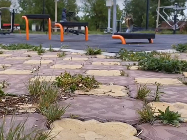 В городе угольщиков Хакасии остается разрушенный парк, несмотря на выделенные деньги