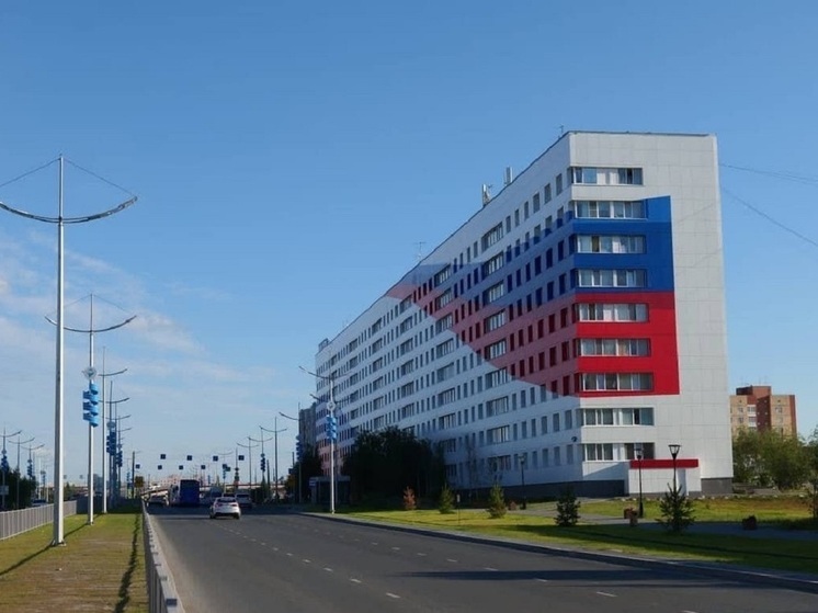 В Новом Уренгое в этом году утеплят и обновят фасады 13 домов