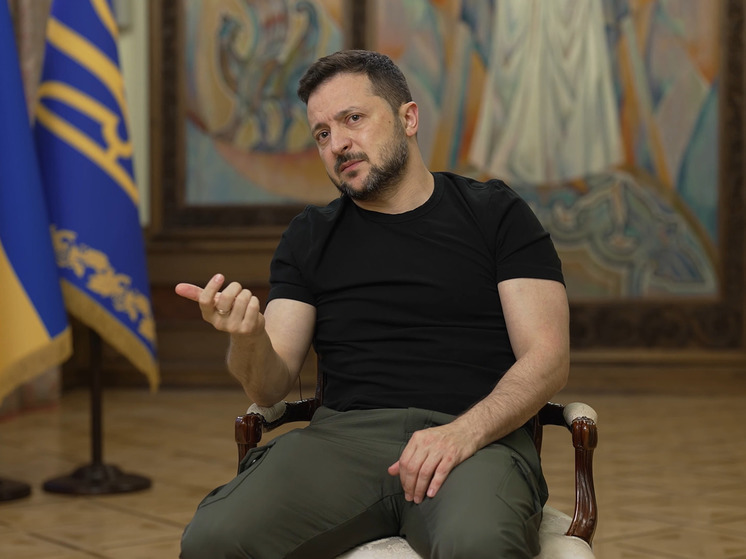 Зеленский: помощь от США поступает медленно, что мешает укомплектовать бригады ВСУ