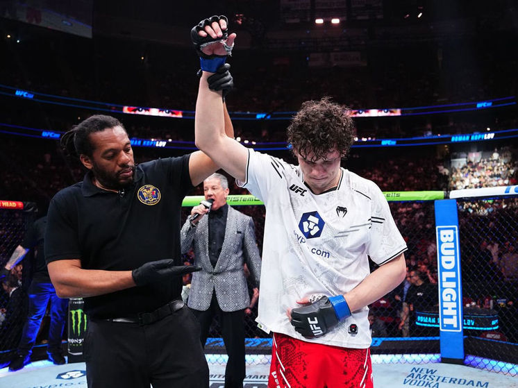 Кузбассовец Роман Копылов одержал 13-ю победу в бою UFC