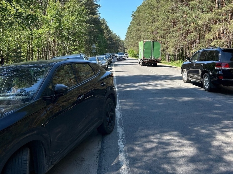 В первый день лета на Прусовских карьерах полный аншлаг