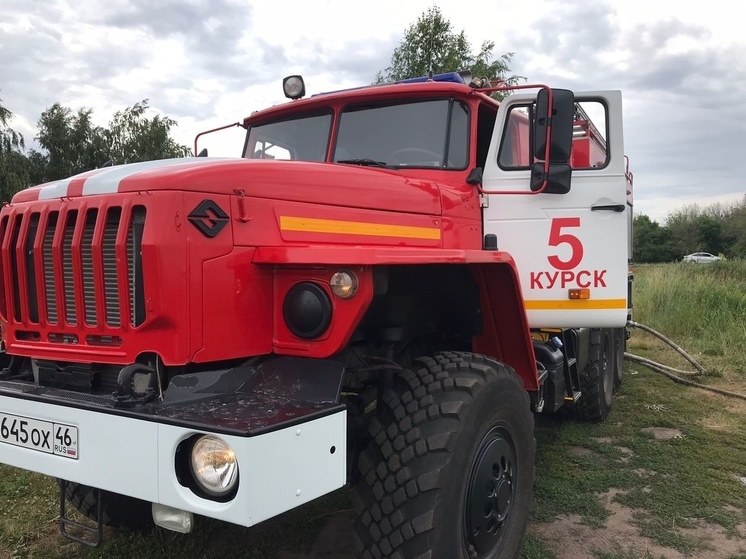 Под Курском горели три хозяйственные постройки