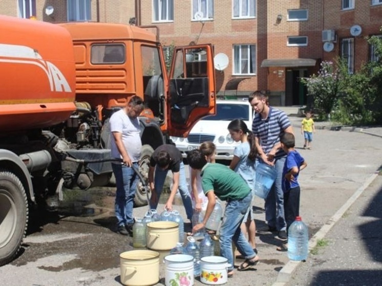 Для жителей Элисты организуют подвоз воды