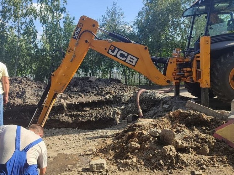  В Токмаке  оперативно ликвидировали аварию на центральном водоводе