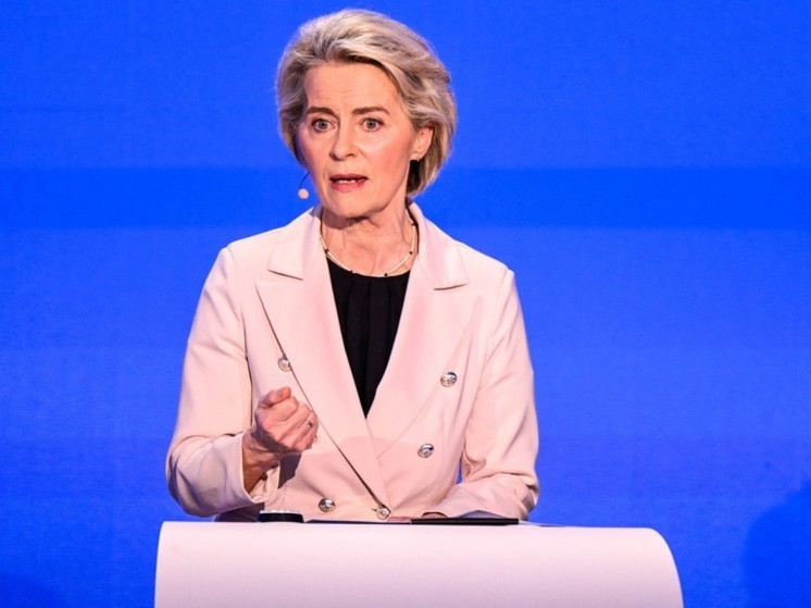 Von der Leyen was greeted in Bulgaria with Russian flags: no NATO