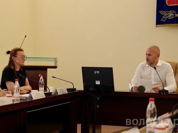 И.о. мэра Вологды Андрей Накрошаев провел встречу с зоозащитниками города