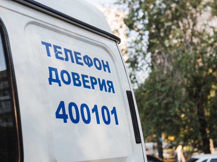 Астраханец с топором напал на полицейских