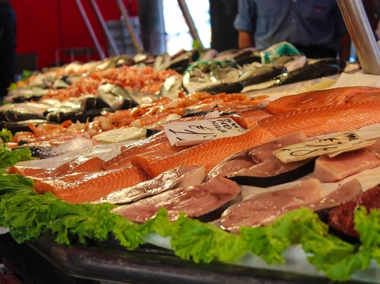 Рыба и морепродукты ценятся за высокую питательную ценность, большое количество витаминов и полезных микроэлементов