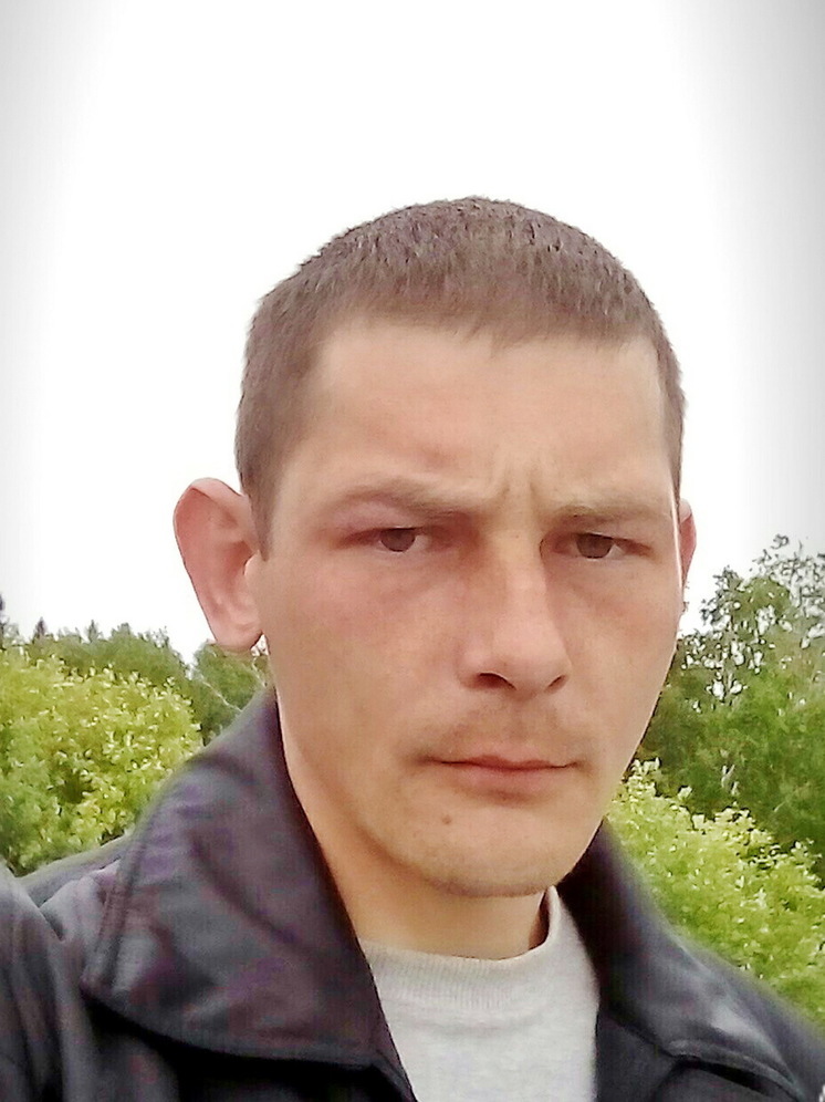 В Ноябрьске проводили в последний путь участника СВО Евгения Юрченко