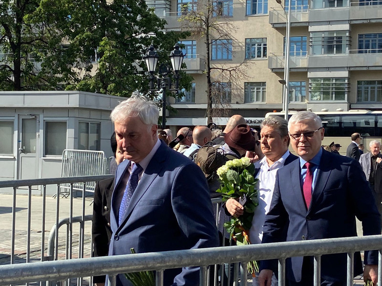 В Москве прощаются с Артуром Чилингаровым: Медведев прислал венок