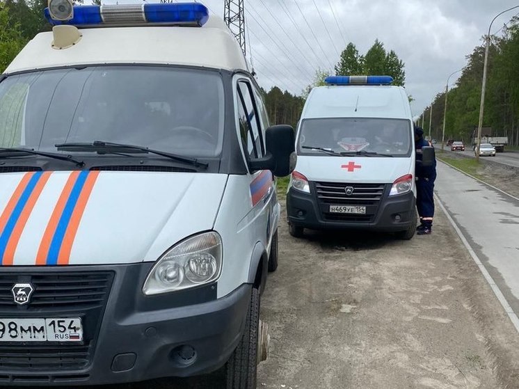 В Новосибирске спасатели помогли мужчине с подозрением на инсульт