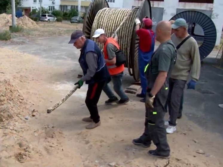 В Энергодаре проводят реконструкцию электросетей