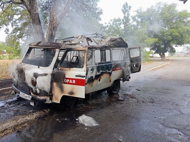 Сальдо: ВСУ обстреляли машину скорой помощи в Таврийске и автомобиль в Днепрянах