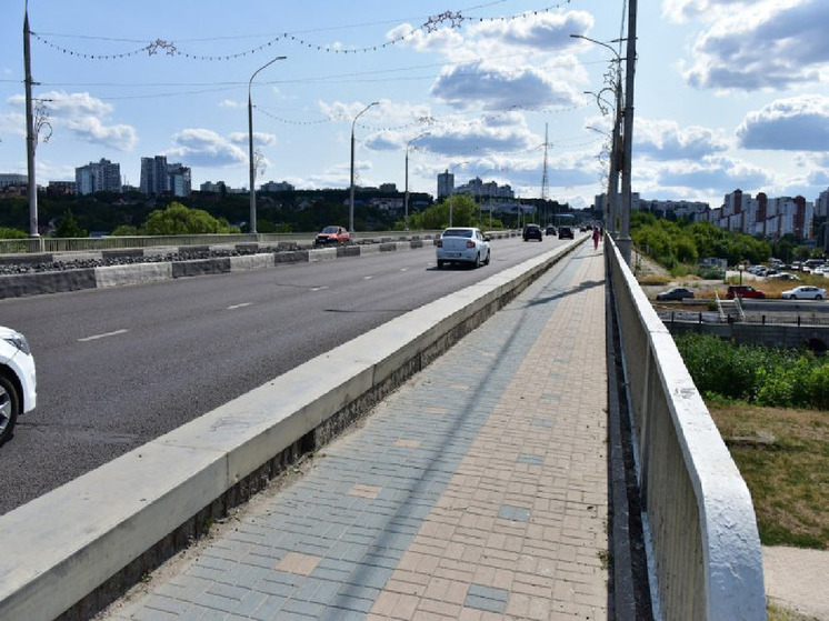 На проспекте Ватутина Белгорода ограничат движение по одной из полос