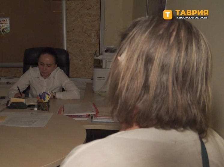 Главврач Новокаховской ЦРБ провела приём граждан