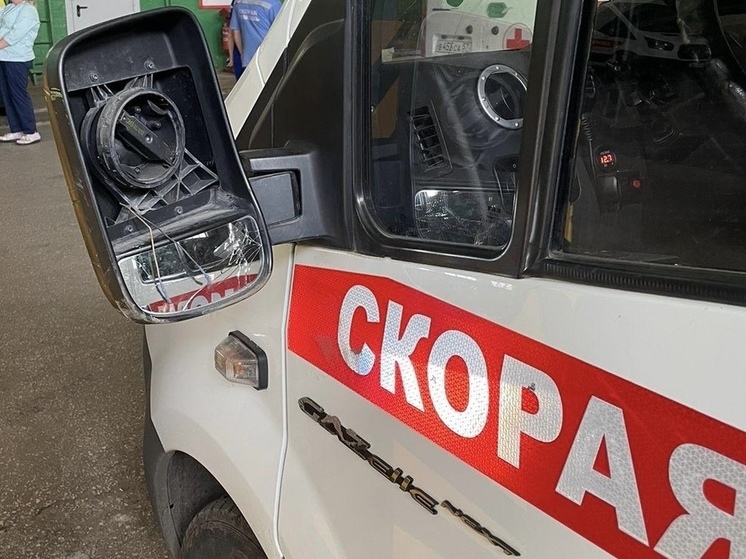 В Орле мать жестоко избила дочь и напала на медиков скорой помощи