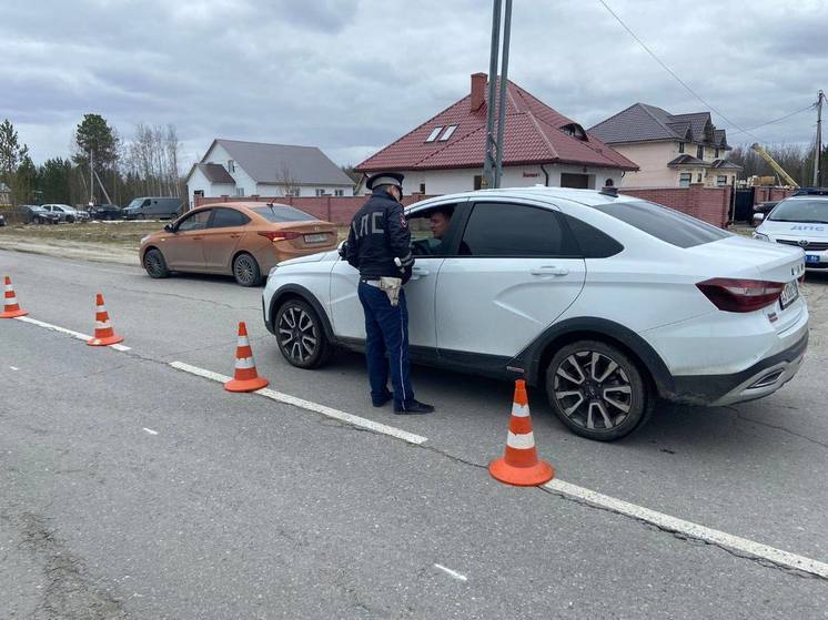 В Югре полицейские задержали водителя с поддельными правами
