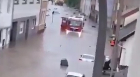 Катастрофическое наводнение на юге Германии унесло жизни пяти человек: видео