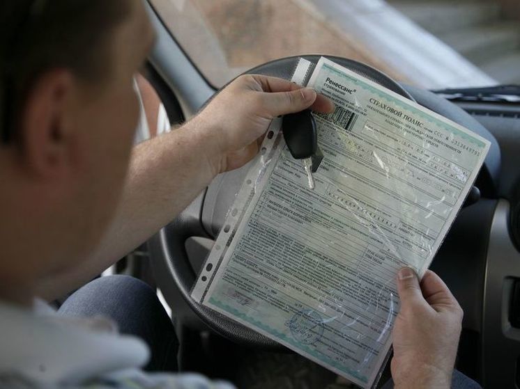 Российские страховщики смогут лишать компенсаций разбившим машину пьяным водителям