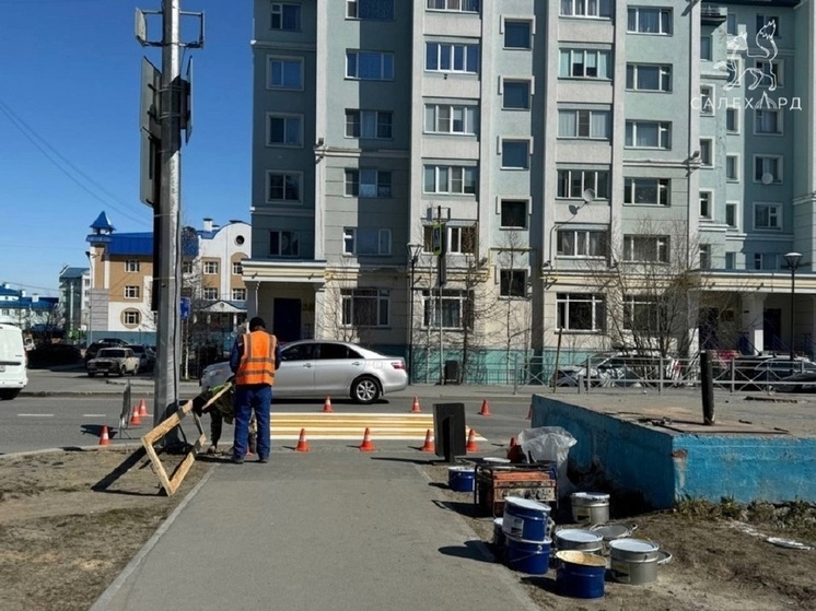 42 тонны краски для разметки на дорогах подготовили в Салехарде