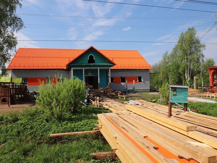 Продолжается капремонт Дома культуры в посёлке Брин-Наволок