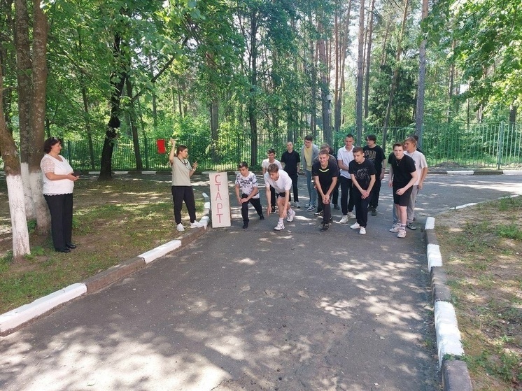Школьники Протвино изучили основы военного дела