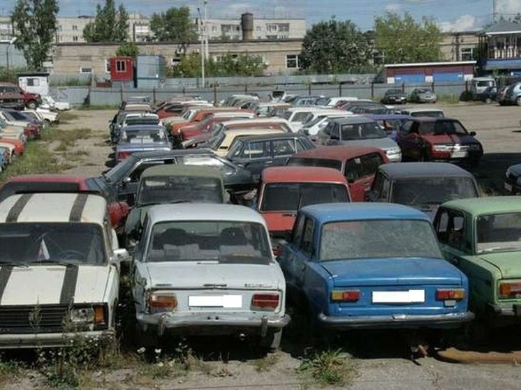 В Ярославле на штрафстоянках скопилось более 280 «бесхозных» машин