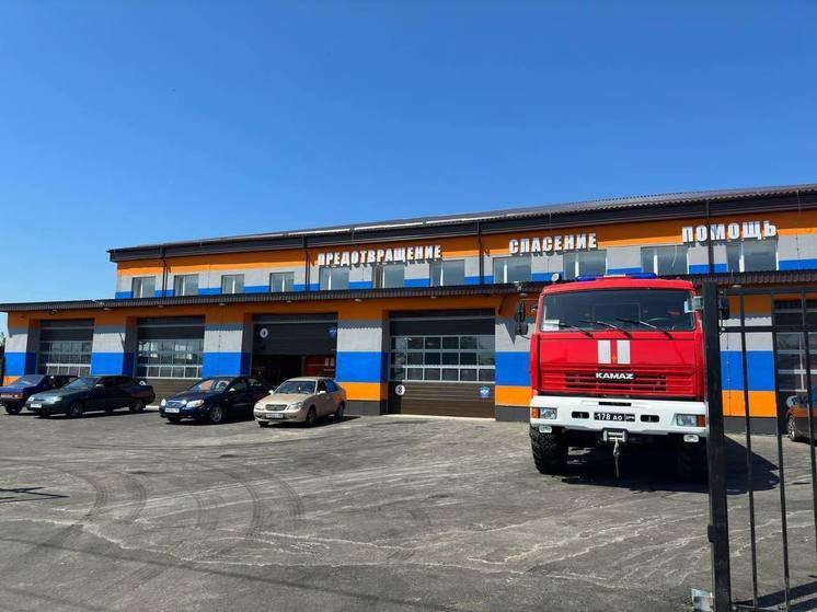Строители из Санкт-Петербурга завершают строительство пожарной части Мариуполя