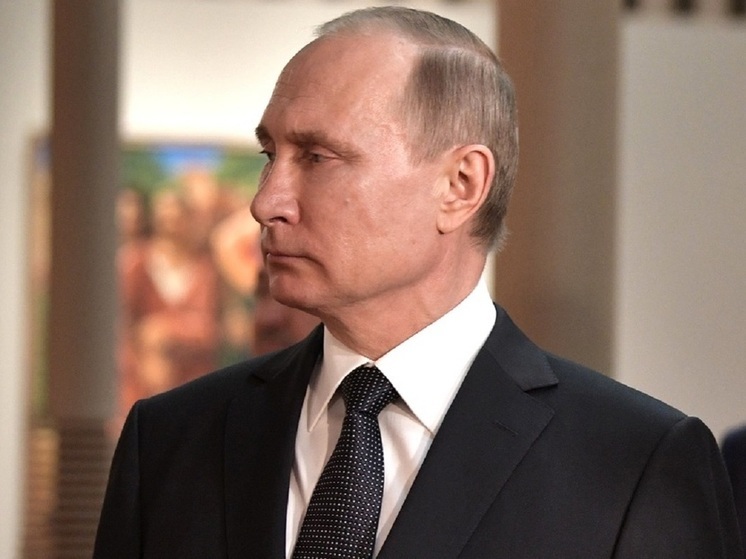 Президент узнал о тонкостях отношения поэта с императорами