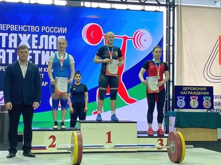 Сахалинская тяжелоатлетка взяла три награды первенства России