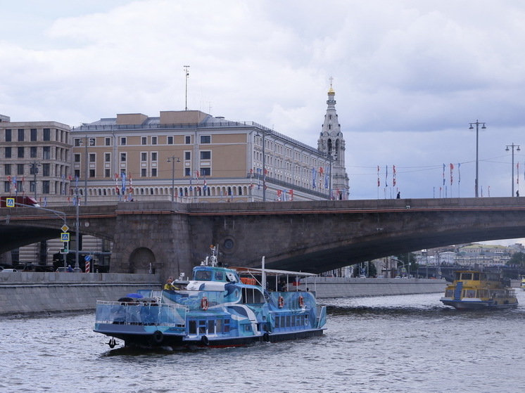 В Москве на дне водоема обнаружили человеческие останки