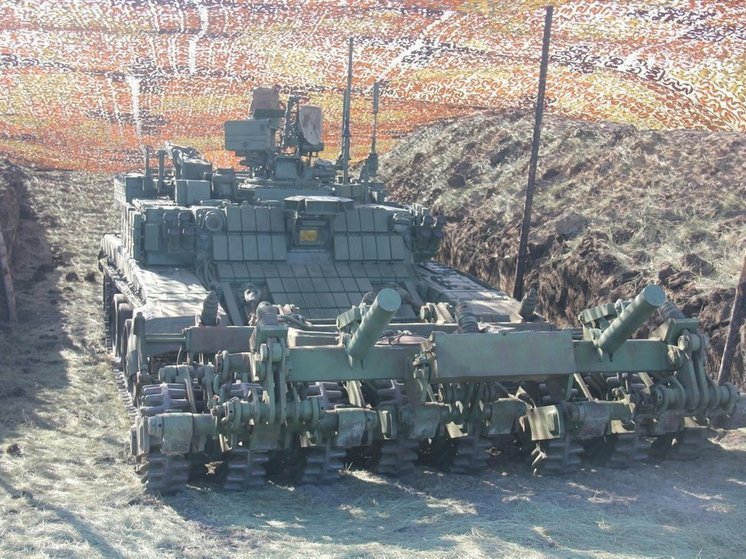 Российские саперы начали разминирование полей около старой линии боевого соприкосновения под Луганском