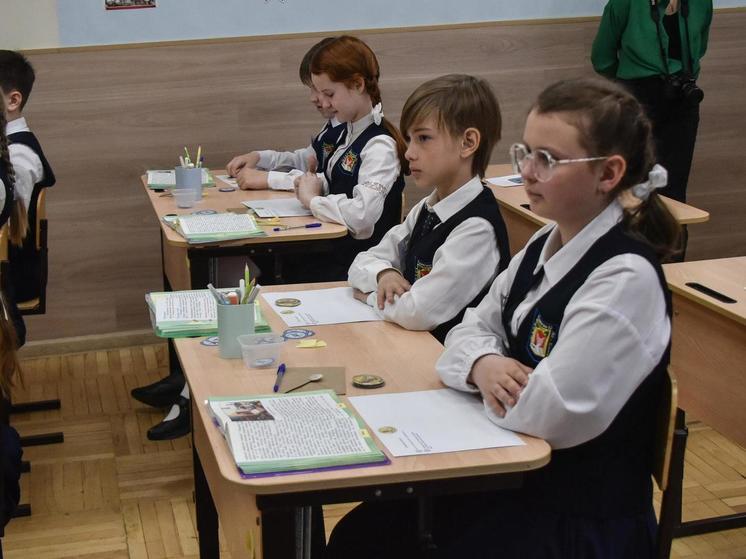 Два кубанских педагога прошли во второй этап конкурса «Первый учитель»