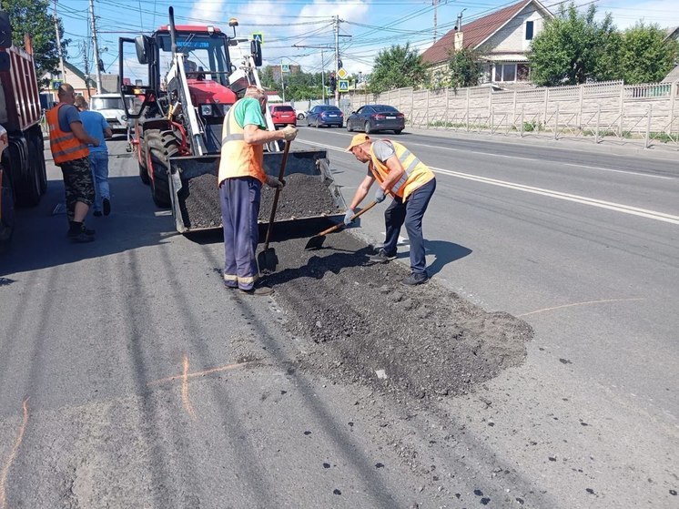 В Курске назвали сроки завершения ямочного ремонта на Кавказской